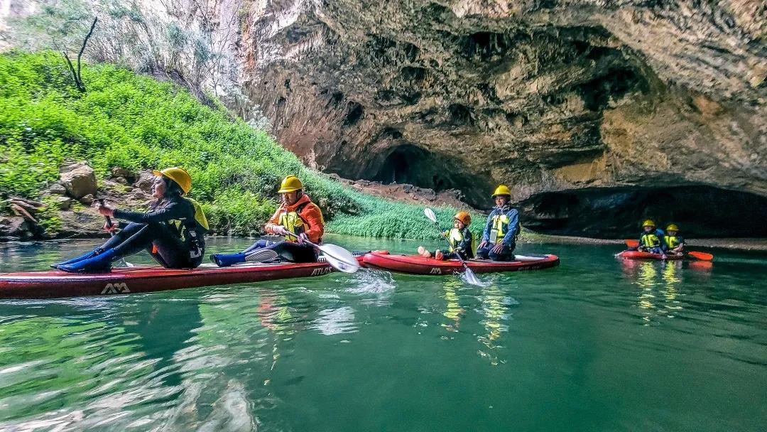 不用長途跋涉去海邊，昆明周邊居然就能槳板探洞？